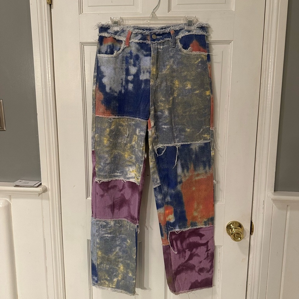 Shein paint splattered patchwork, raw edge, denim jeans… Size medium.. NEW